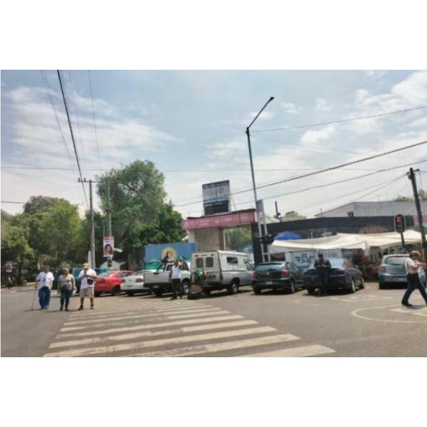 Terreno en venta con uso de suelo habitacional con comercio en PB H4-20