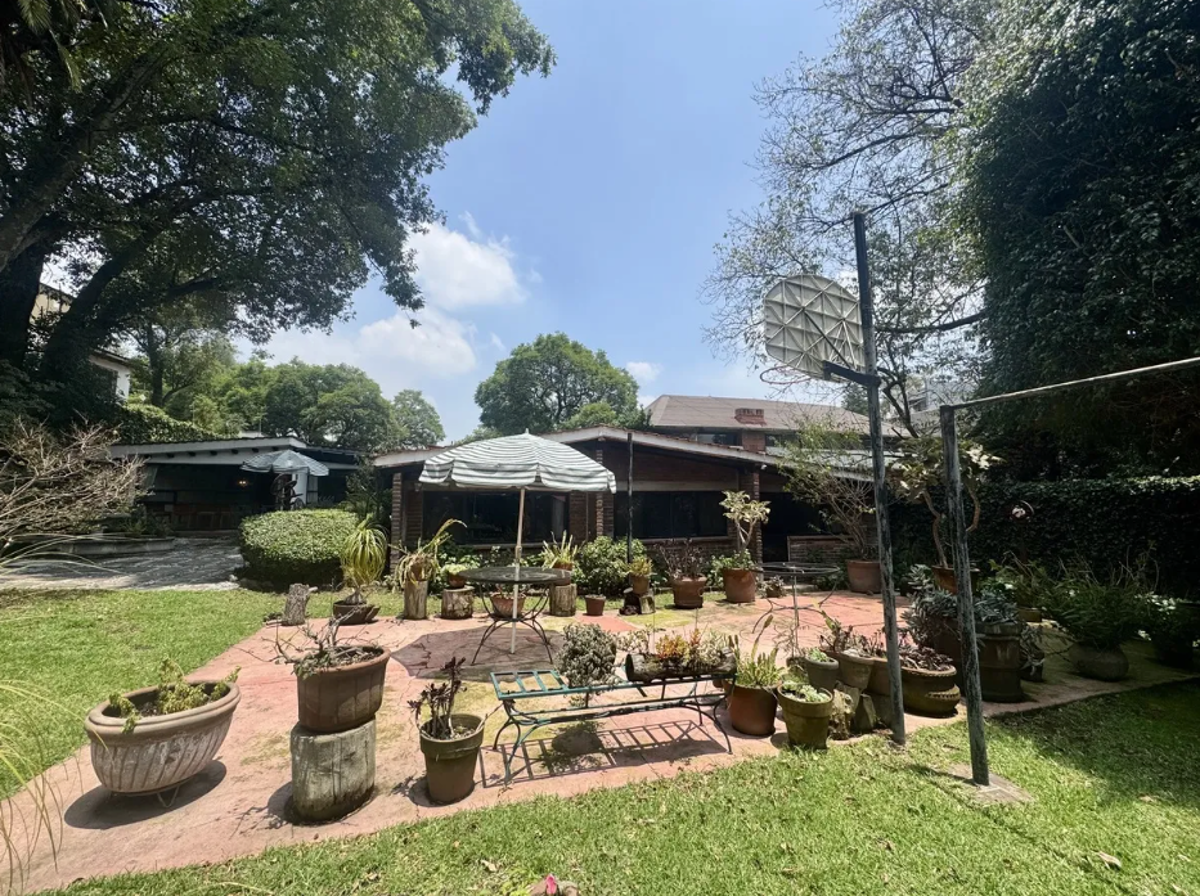 Casa en venta en San Jeronimo Lidice, La Magdalena Contreras — foto 1 de 24