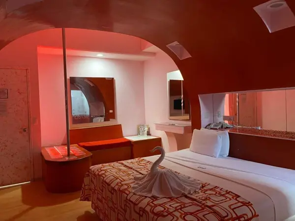 Venta de Motel en Zona Arenales, Xalapa - Hotel Comercial con 44 Recámaras