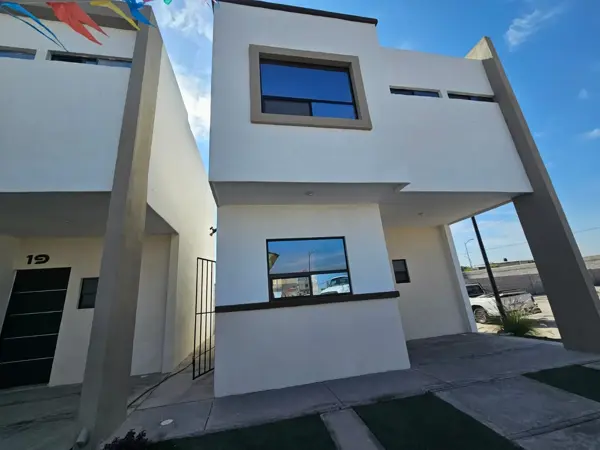 Casa en venta en Loma Real, Torreón — foto 2 de 16