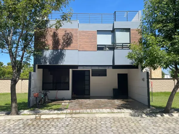 Cluster Queretaro Cascatta Lomas de Angelopolis