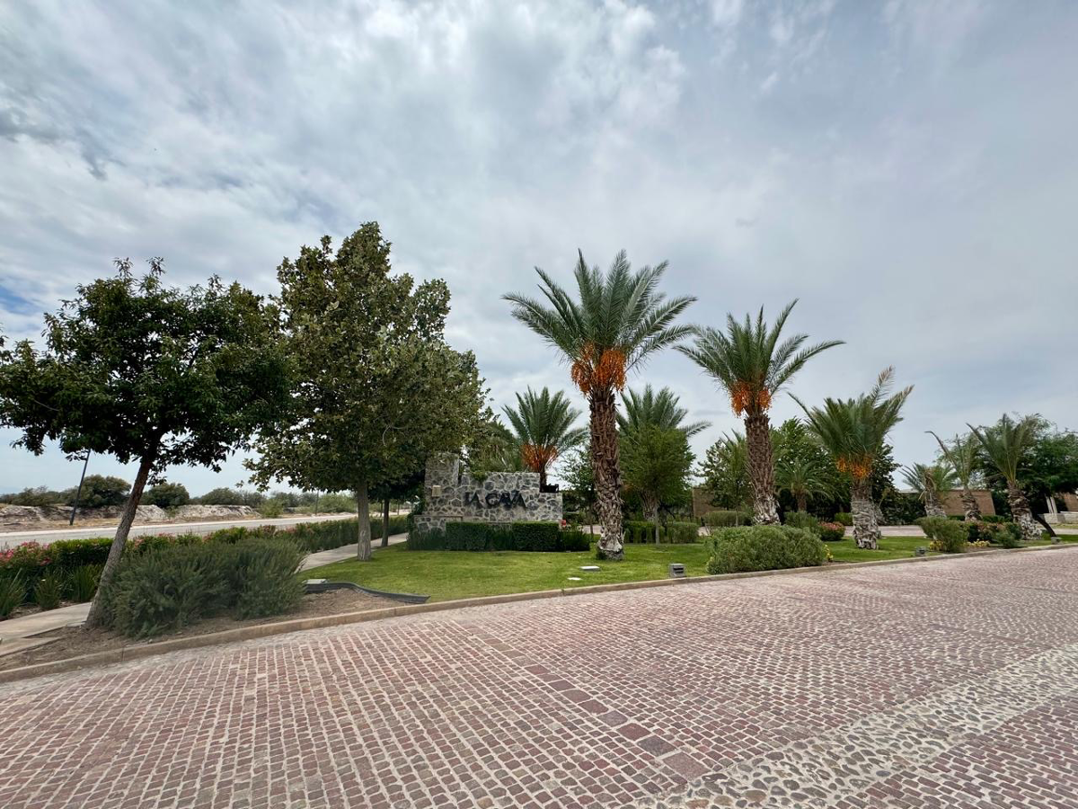 CASA RESIDENCIAL LA CAVA CASA RESIDENCIAL LA CAVA