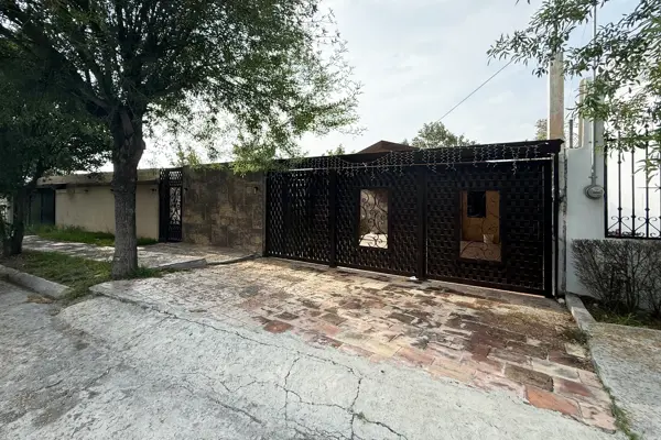 Casa en RENTA en Parques de la Cañada