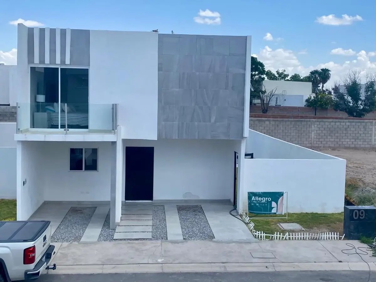Casa en venta en Villas del Renacimiento, Torreón — foto 1 de 17