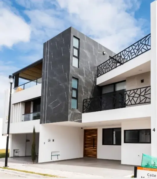 CASA EN VENTA EN PARQUE TLAXCALA LOMAS DE ANGELOPOLIS