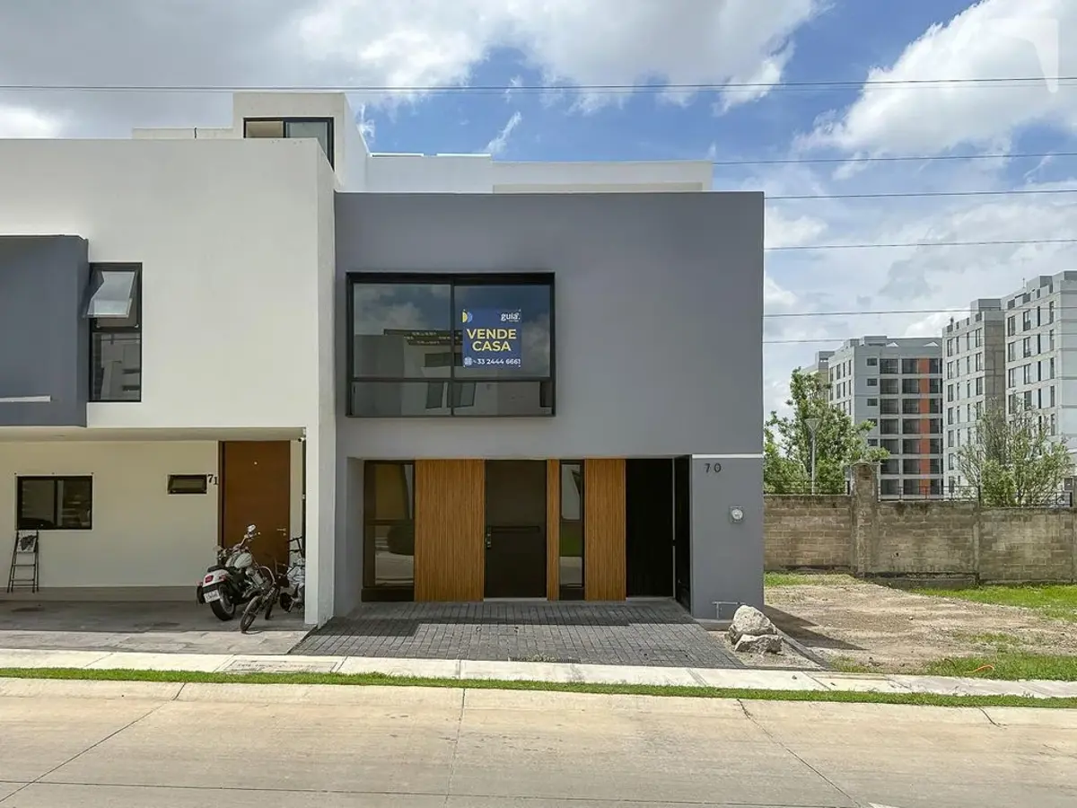 Casa en venta en Valle Imperial, Zapopan — foto 1 de 19