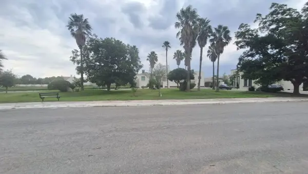 Terreno en venta en Country Club Residencial, Saltillo — foto 2 de 11