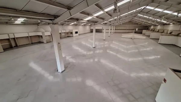 Local comercial  en renta,  grande, 3169 m2 en Saltillo