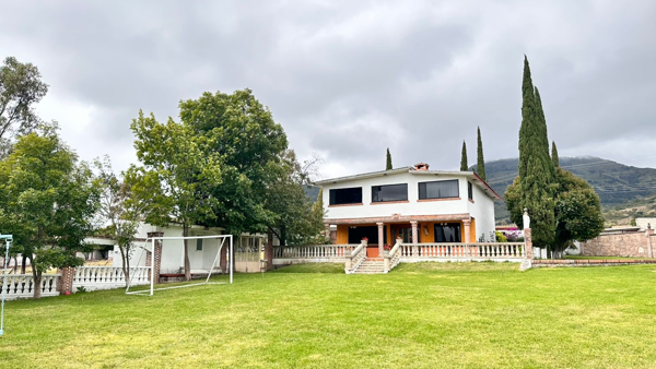 Finca-Rancho en venta en San Miguel Tlaxcaltepec (Barrio Centro), Amealco de Bonfil — foto 2 de 26
