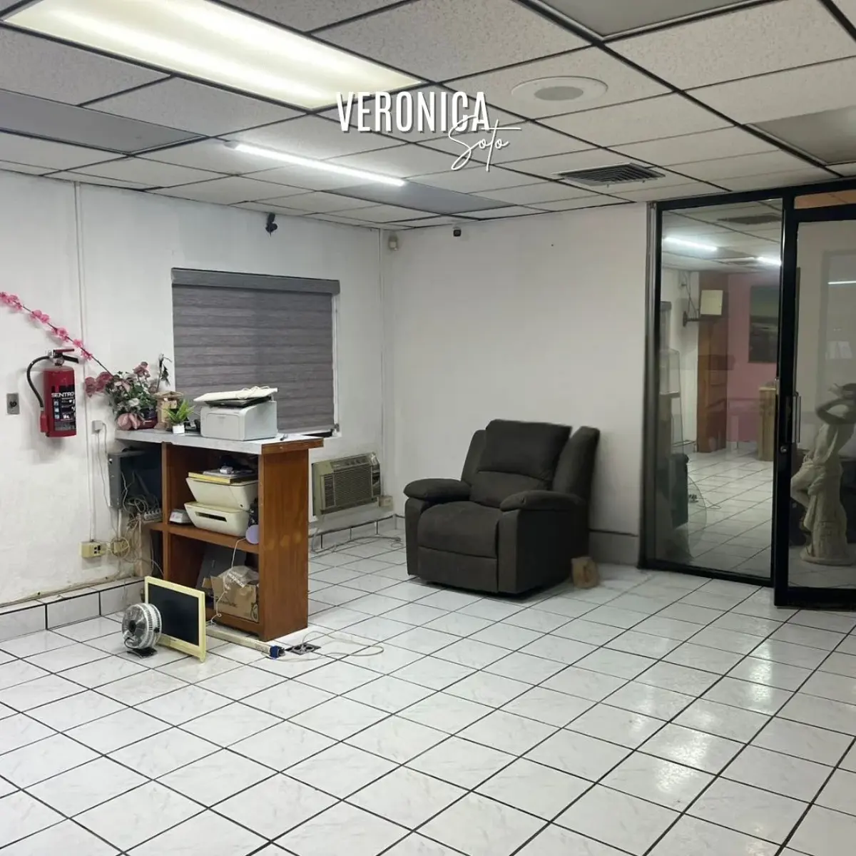 Oficina en renta en Plutarco Elias Calles, Juárez — foto 1 de 9