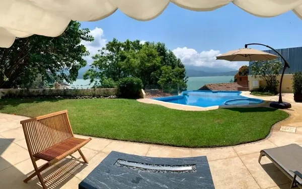 Casa en renta en La Peña, Valle de Bravo — foto 2 de 14