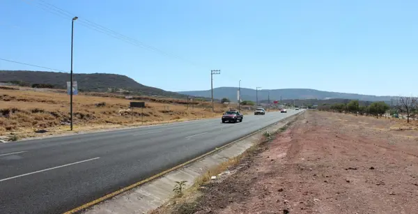 Terreno en Venta Sobre Anillo Vial Fray Junipero Serra