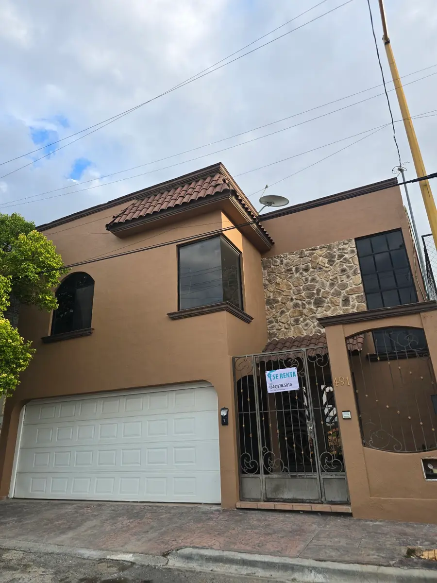 Casa en renta en Portales de Aragón, Saltillo — foto 1 de 9