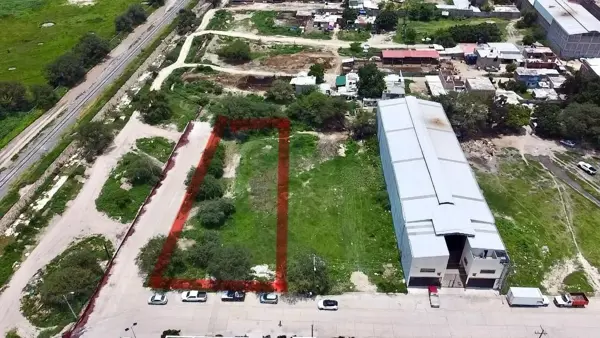 Terreno en venta en La Piscina, León — foto 3 de 5