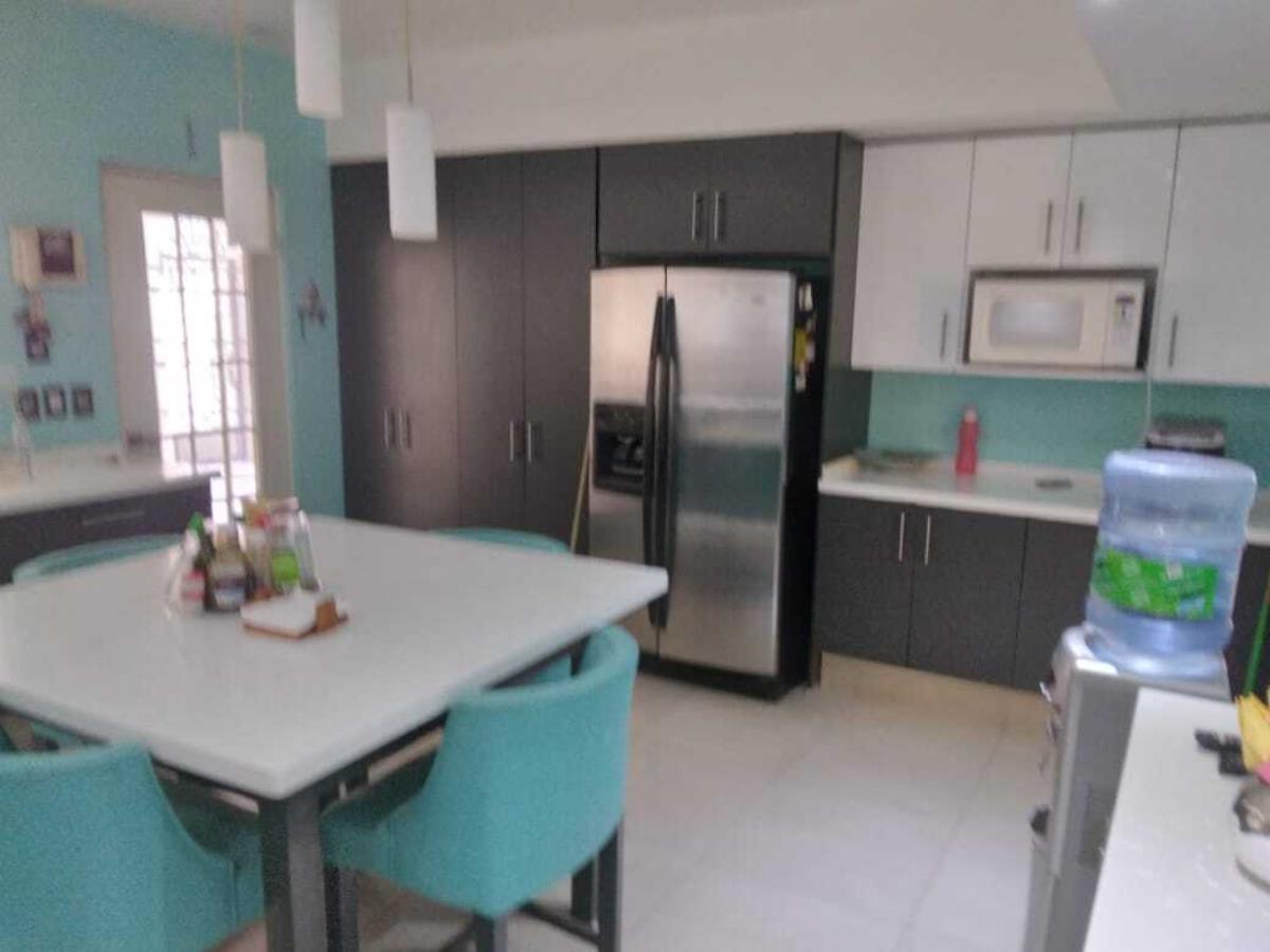 Vista 4 de RESIDENCIA EN VENTA EN RESIDENCIAL LOS FRESNOS TORREÓN, COAHUILA