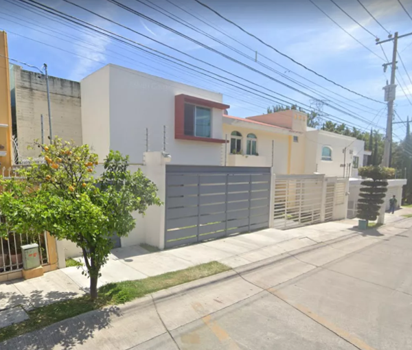 Casa en venta en Jardines Vallarta, Zapopan — foto 2 de 11