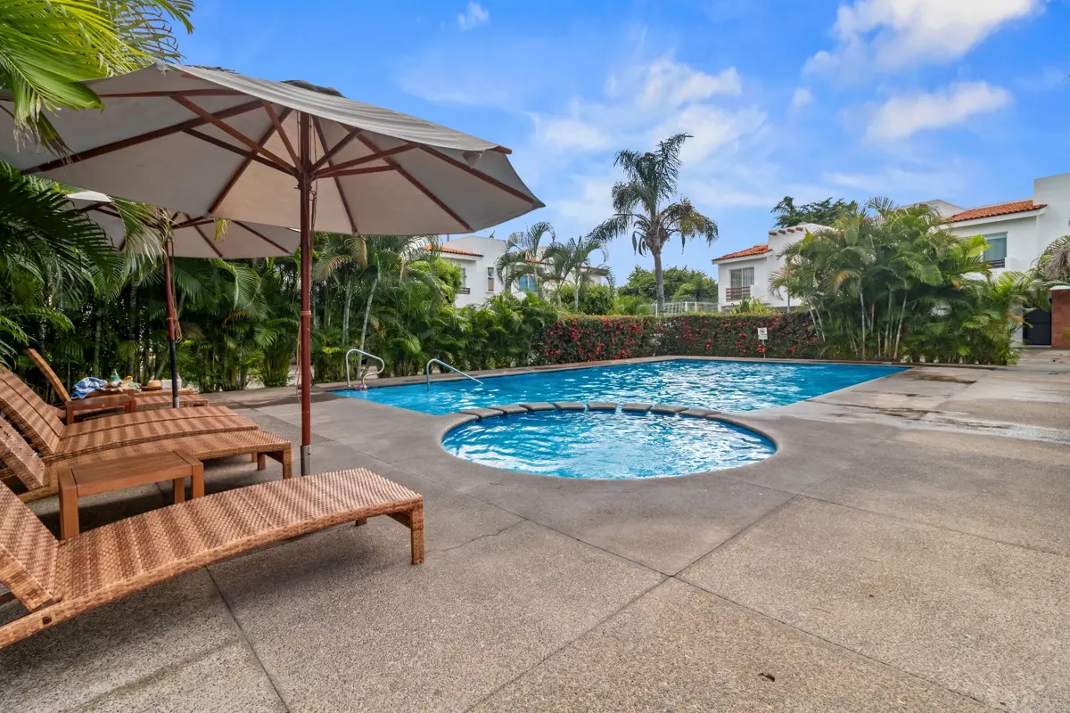 Casa en venta en Flamingos, Bahía de Banderas — foto 1 de 41