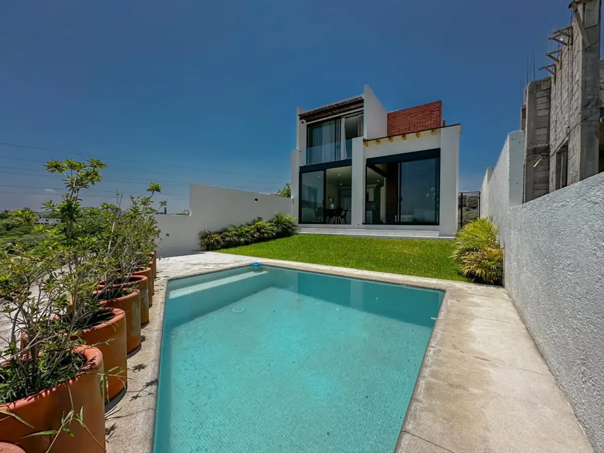 Casa en venta en Club de Golf Santa Fe, Xochitepec — foto 1 de 24