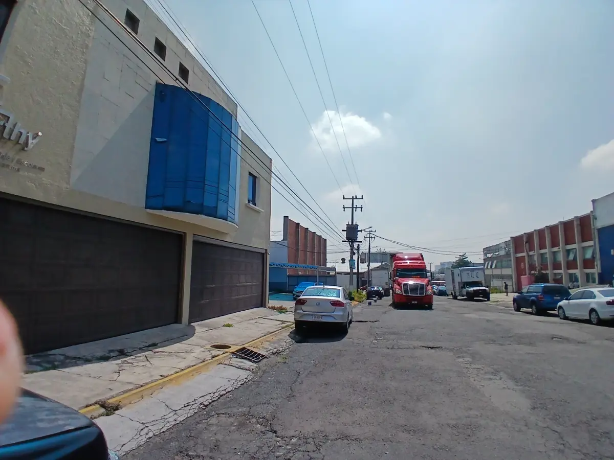Bodega en renta en Industrial Tlatilco, Naucalpan de Juárez — foto 1 de 14