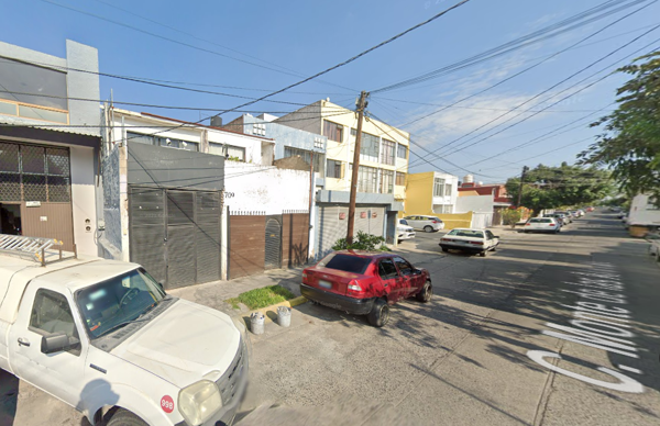 Casa en venta en El Retiro, Guadalajara — foto 2 de 10