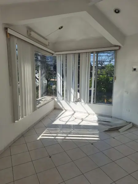 LOCAL EN RENTA EN ESQUINA 2D PISO BLVD SINALOA EN LAS QUINTAS CULIACAN SINALOA