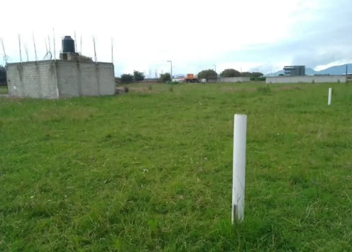 Terreno en venta en San Miguel Totocuitlapilco, Metepec