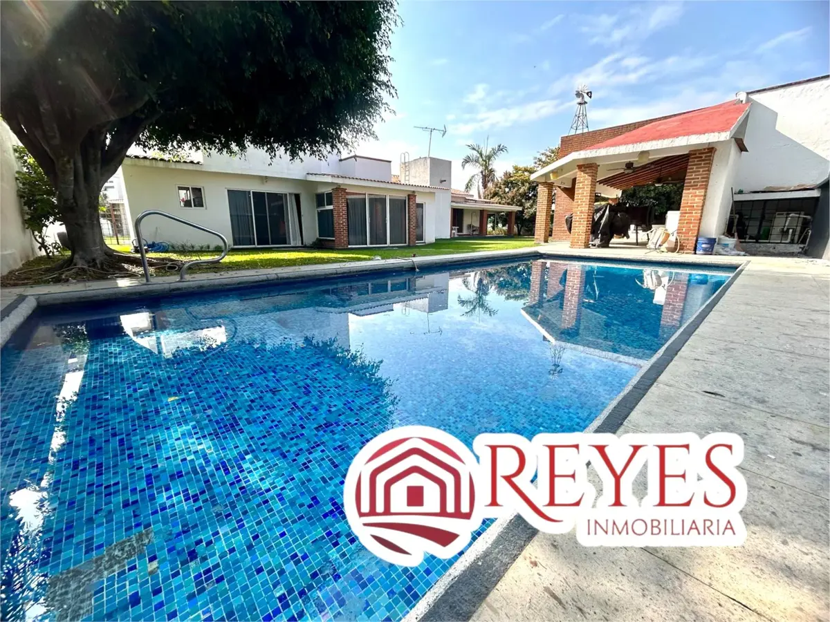Casa en venta en Lomas de Cocoyoc, Atlatlahucan — foto 1 de 32