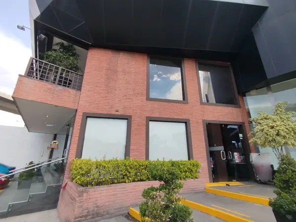 Local en renta en Ciudad Satelite, Naucalpan de Juárez — foto 2 de 47