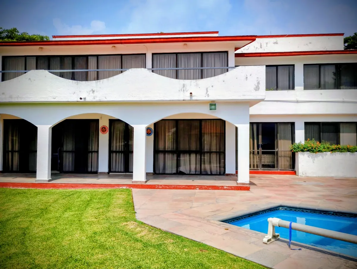 Casa en renta en Lomas de Cocoyoc, Atlatlahucan — foto 1 de 37