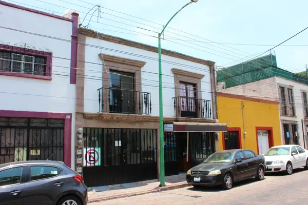 CASA EN VENTA EN EL CENTRO HISTÓRICO CASA EN VENTA EN EL CENTRO HISTÓRICO