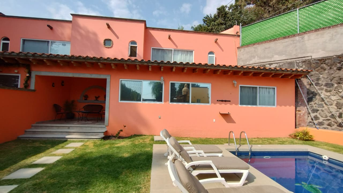 Casa en venta en Santa Maria Ahuacatitlan, Cuernavaca — foto 1 de 24
