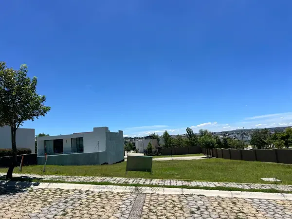 Terreno en venta en Lomas de Angelópolis, San Andrés Cholula — foto 3 de 5