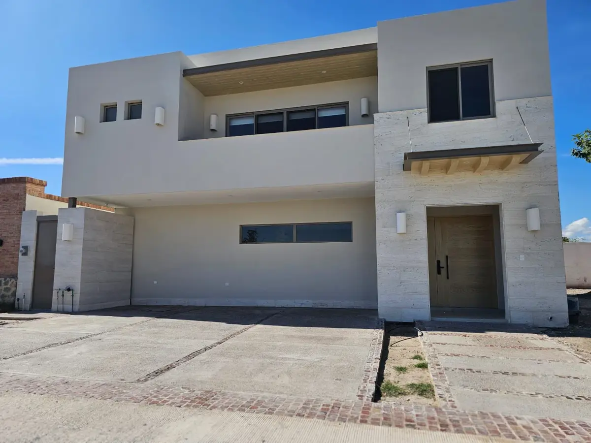 Vista 2 de RESIDENCIA EN VENTA EN LA CAVA RESIDENCIAL
