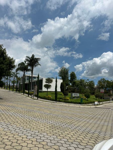 Terreno en Lomas de Angelópolis, San Andrés Cholula, Puebla
