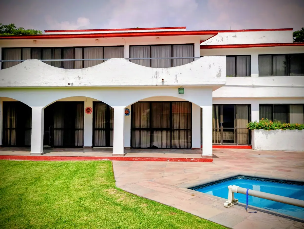 Casa en venta en Lomas de Cocoyoc, Atlatlahucan — foto 1 de 29