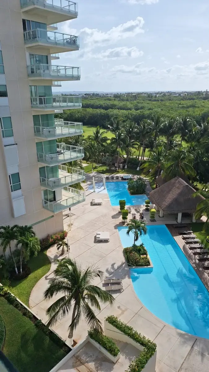 Departamento en venta en Puerto Morelos, Puerto Morelos — foto 1 de 27
