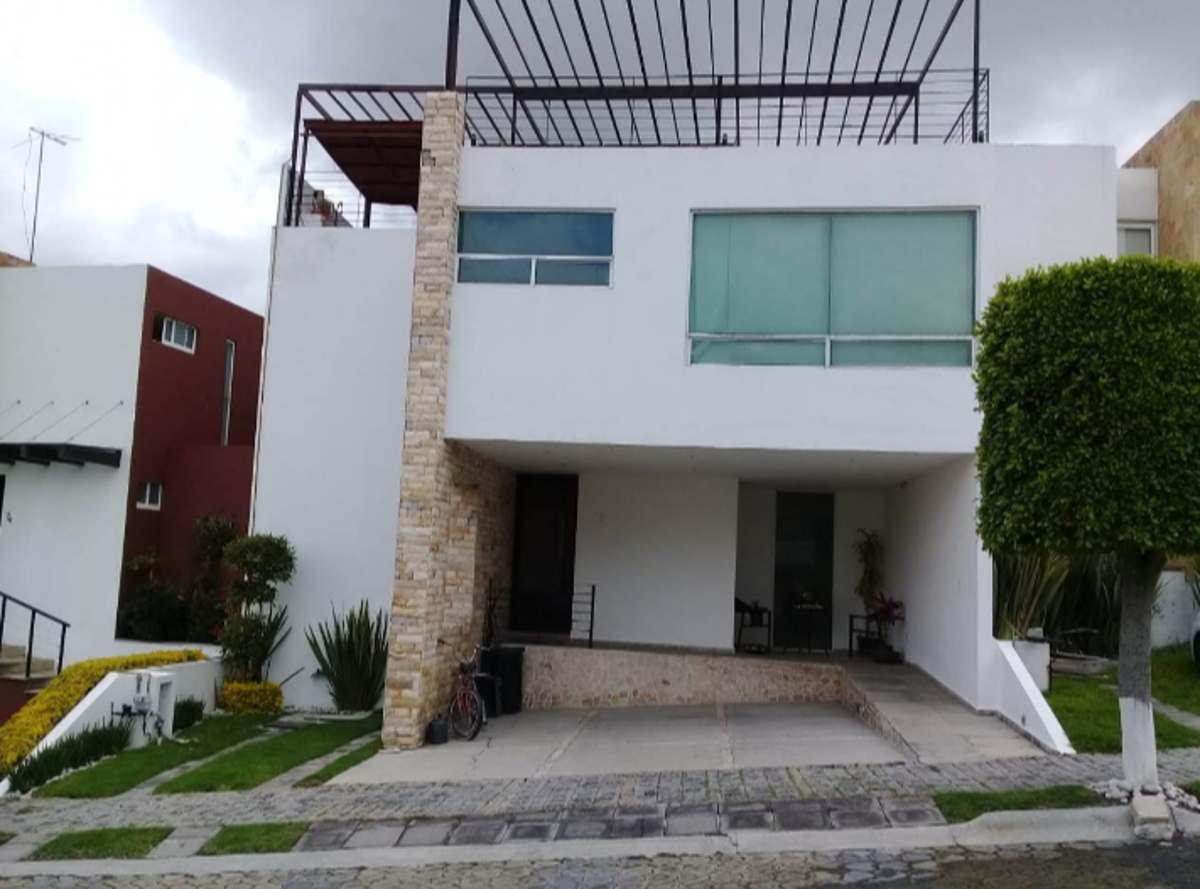 Casa en venta en Lomas de Angelópolis, Ocoyucan — foto 1 de 26