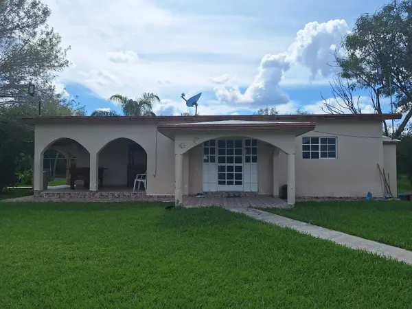 Quinta en venta en Trancas y Sabarado, Cadereyta Jiménez — foto 2 de 40