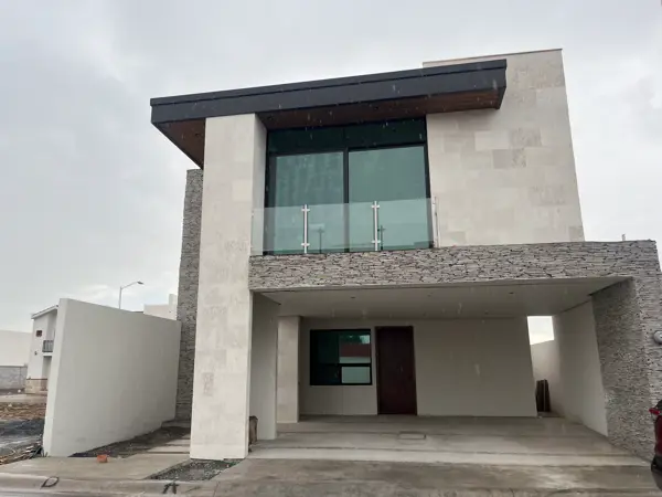 ¡Tu nuevo hogar de lujo te espera en Hacienda Santa Ana al norte de Saltillo!
