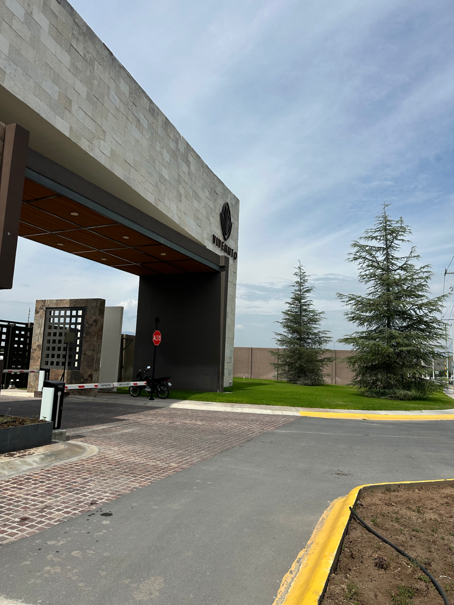 Terreno en venta en Vivennto Residencial, Saltillo — foto 1 de 7
