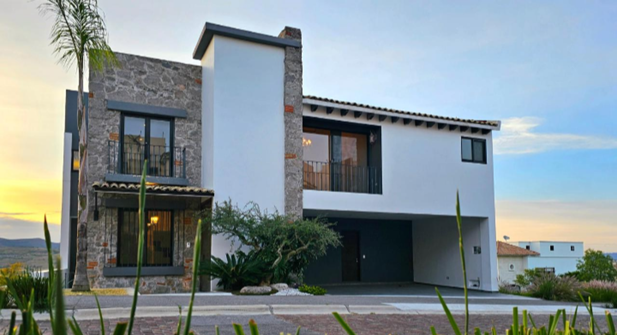 Casa en venta en Lomas de Angelópolis, San Andrés Cholula — foto 1 de 29