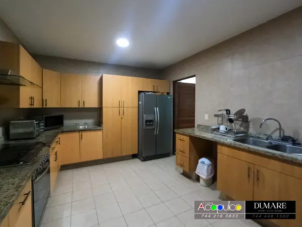 Departamento en venta en Marina Brisas, Acapulco de Juárez — foto 2 de 41