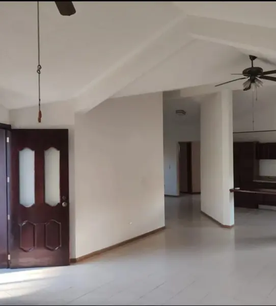 Casa en venta en Villas de Irapuato, Irapuato — foto 2 de 12