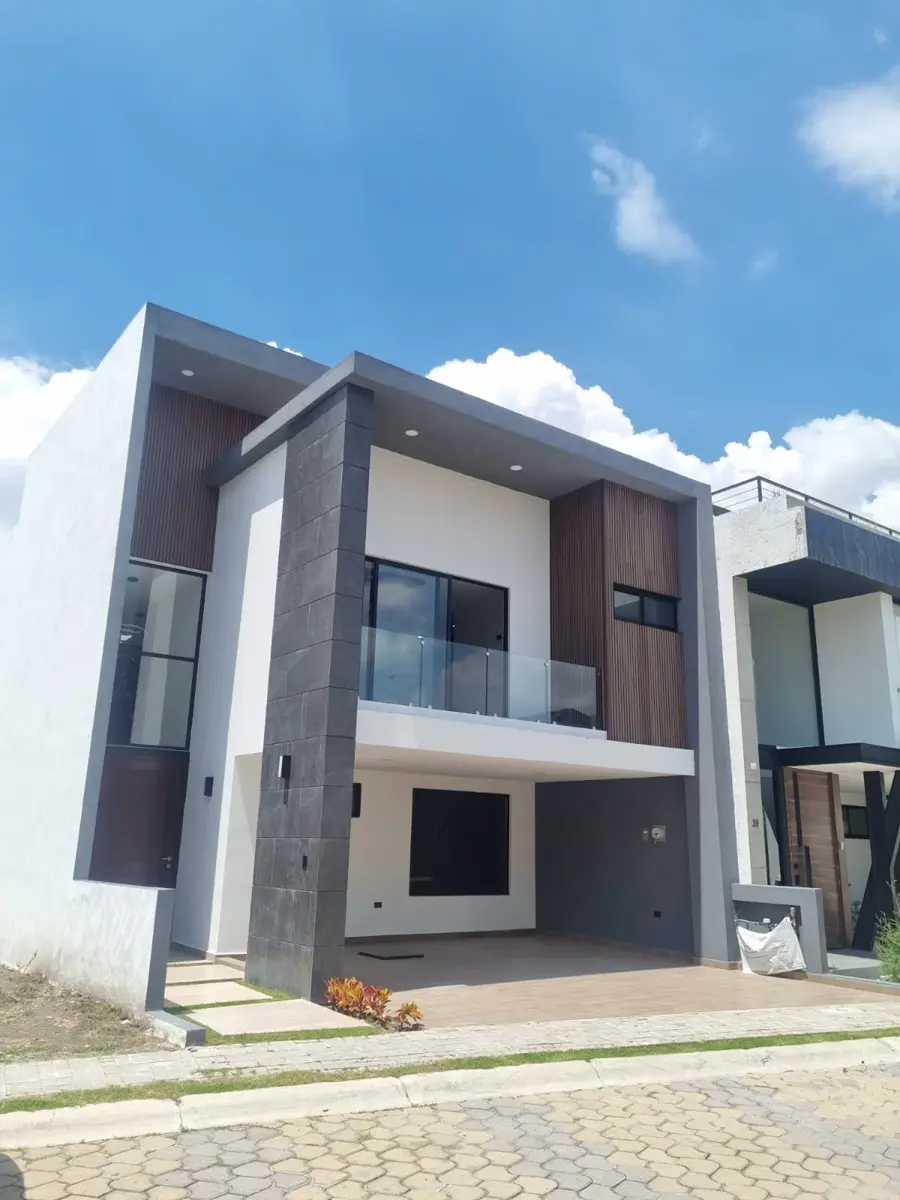 Casa en Venta en Lomas de Angelopolis 3, Excelente Opción con Acabados y Amenidades Premium Casa en Venta en Lomas de Angelopolis 3, Excelente Opción con Acabados y Amenidades Premium