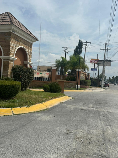Se renta casa amueblada en Porta Real Fracc privado ubicado en Colosio con Valdés Sánchez $23 mil