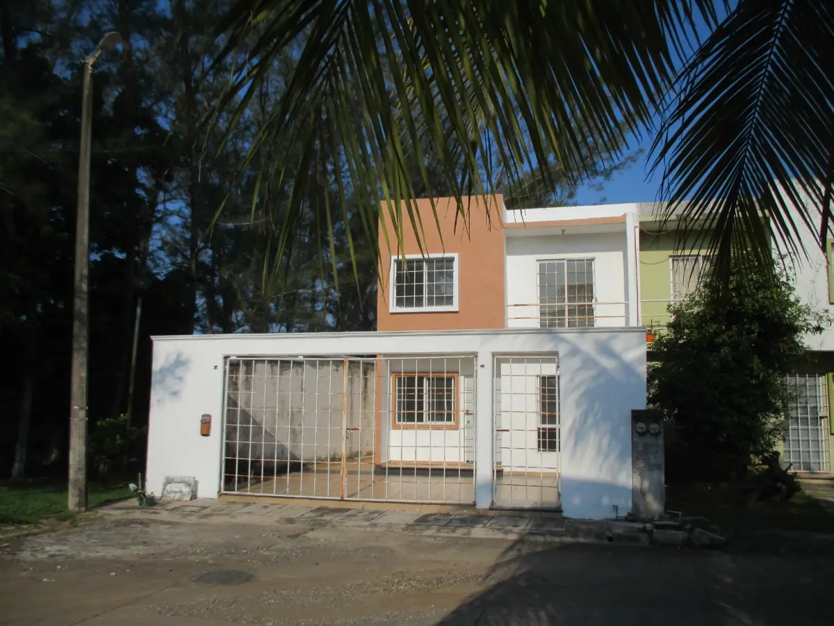 Casa en venta en Residencial del Bosque, Veracruz — foto 1 de 11