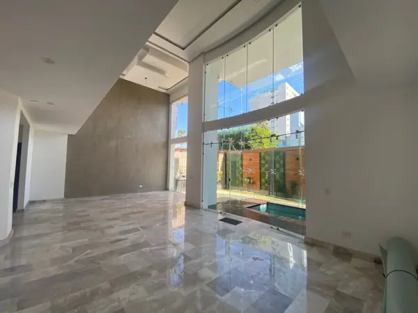 Casa en venta en Lomas de Angelópolis, San Andrés Cholula — foto 3 de 26