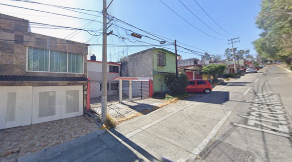CASA EN VENTA EN LOS PIRULES-TLALNEPANTLA