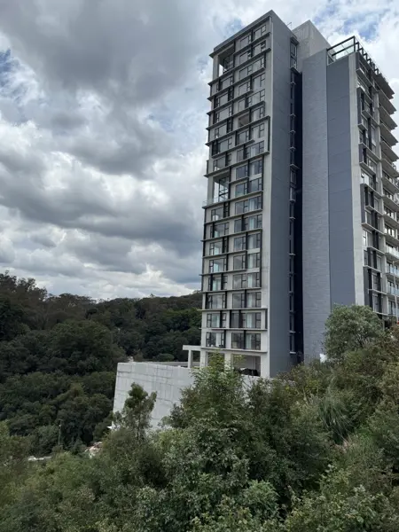 Depa de 3 recámaras en Realeza Bosque Real