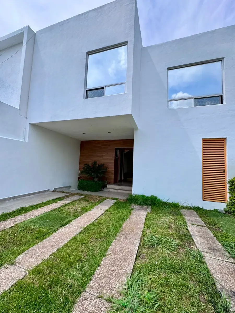 Casa en renta en Jardines de Santa Fe, León — foto 1 de 15